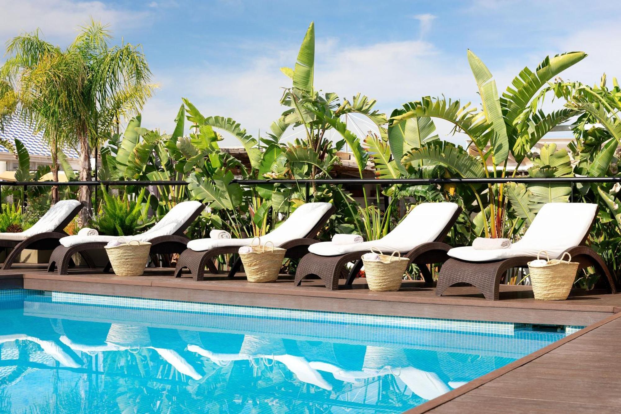 โลส เซย์เซส เซบียา อะ ทริบิวต์ พอร์ตโฟลิโอ โฮเทล Hotel เซบีญา ภายนอก รูปภาพ